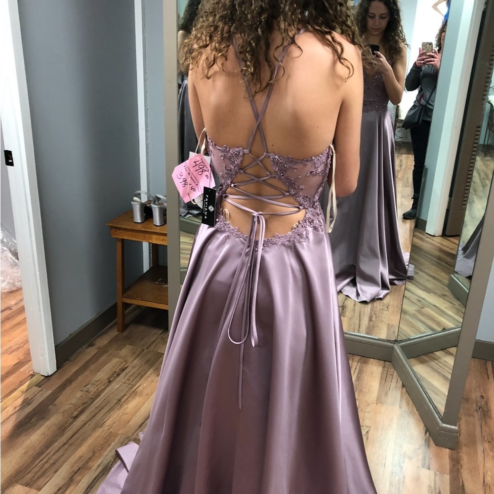 Faviana size 2 prom dress.